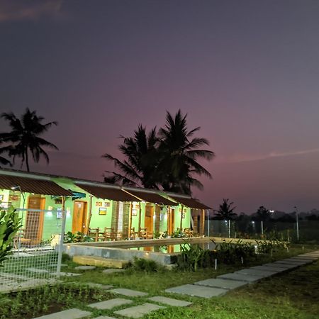 Wooden Kemiren Homestay Banyuwangi Banyuwangi  Exteriér fotografie