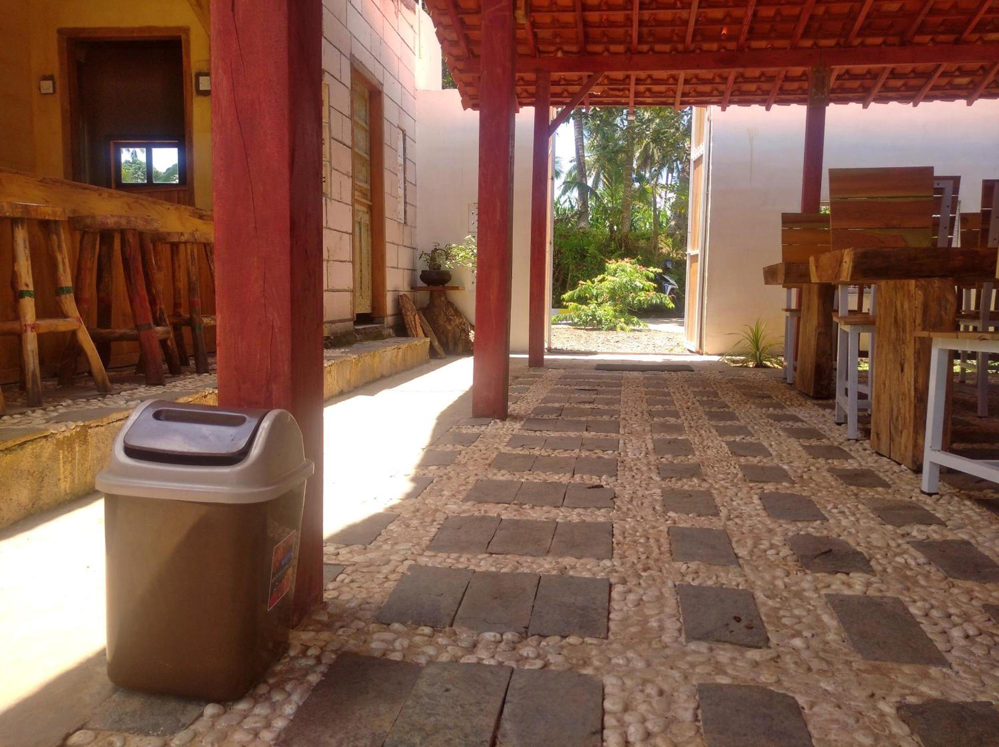 Wooden Kemiren Homestay Banyuwangi Banyuwangi  Exteriér fotografie